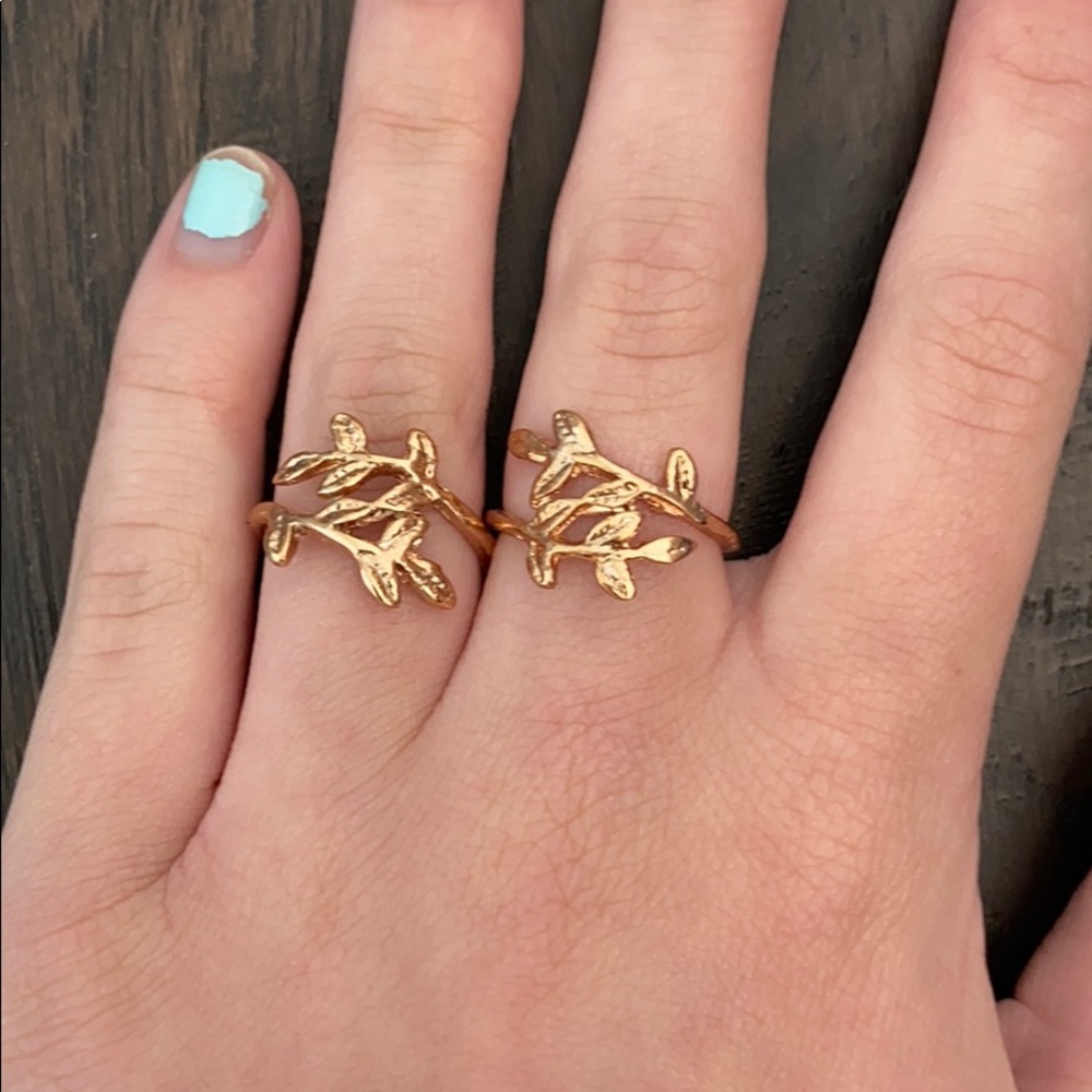 set of 2 gold leaf rings